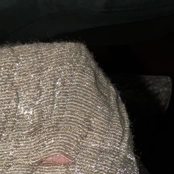 Aldığım Takım İlk Giyimde Yırtıldı, Mağaza Çözüm Sunmadı