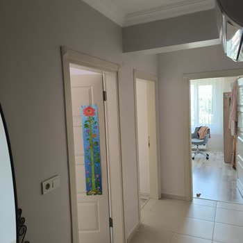 Renk Kartelasındaki Romans Rengi Duvarda Açık Pembe Çıktı