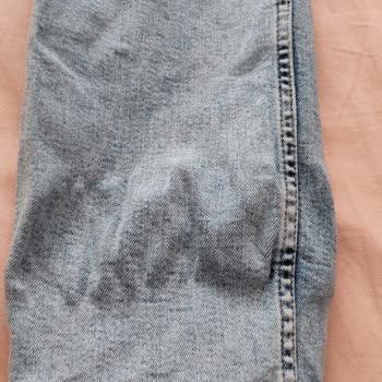 Kısa Sürede Deforme Olan Kot Pantolon İçin Hayal Kırıklığı