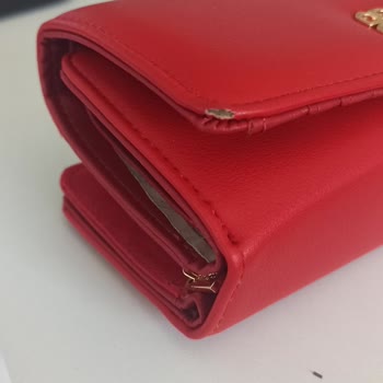 Derimod Kısa Sürede Deforme Olan Cüzdan Ve Yetersiz Müşteri Hizmeti