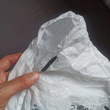 A101'de Poşet Kalitesizliği Ve İlgisiz Personel Mağduriyeti