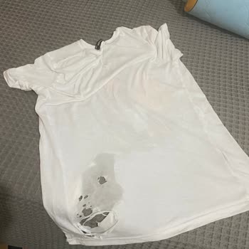 GS Store’dan Alınan T-shirtte Şaşırtıcı Kumaş Deformasyonu