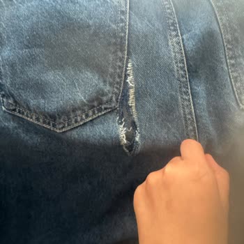 DeFacto'dan Aldığım Pantolon İkinci Kullanımda Yırtıldı