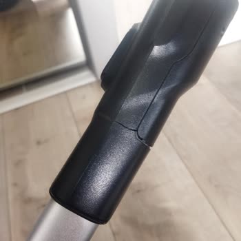 Philips Dik Süpürge Kendi Kendine Çatladı, Garanti Kapsamında Çözüm Bekliyorum