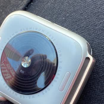 Apple Akıllı Saatte Seramik Kasa Soyulması Ve Boya Atması