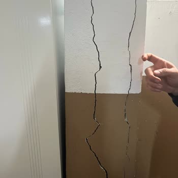 Deprem Sonrası Hasarlı Kolona Rağmen Sigorta Ödeme Yapmıyor