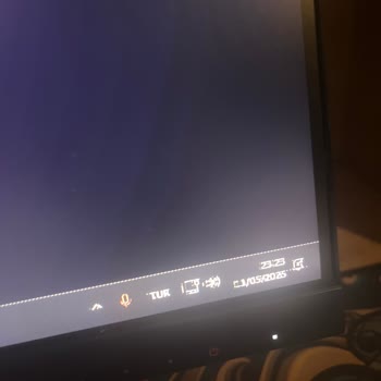 Asus Ve UPS Arasında Kaybolan Monitörüm İçin Çözüm Bekliyorum