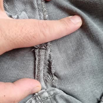 Zara Pantolonunda Dikiş Açılması Ve Mağazada Yardımcı Olunmaması