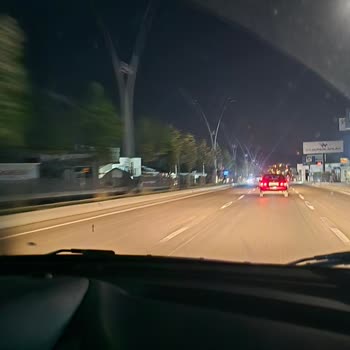 Çalı Yolunda Uzun Süredir Yanmayan Cadde Lambaları Tehlike Oluşturuyor