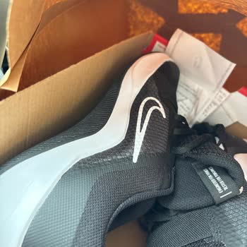 Nike Mağazasında İade Talebine Olumsuz Ve Saygısız Yaklaşım