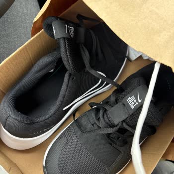 Nike Mağazasında İade Talebine Olumsuz Ve Saygısız Yaklaşım