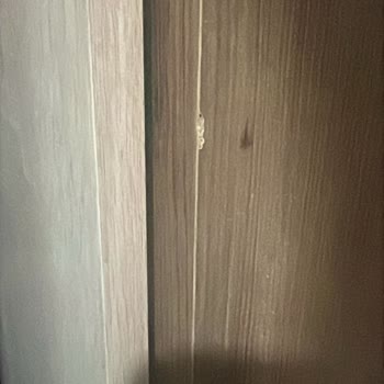 Kırık Ve Eksik Gardırop İçin Bir Yıldır Çözüm Bekliyorum