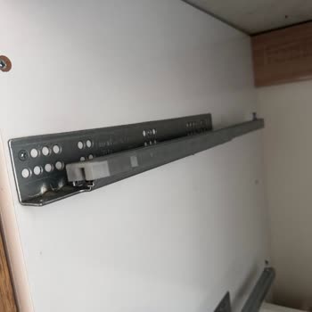 Samet A. Ş Çekmece Rayı Tırnak Arızası Nedeniyle Kullanım Sorunu Ve Yedek Parça Talebi