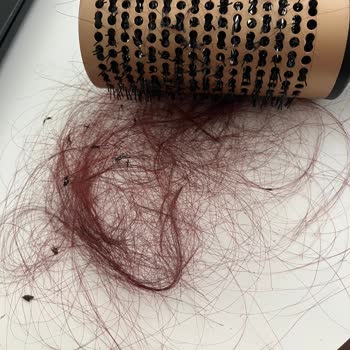 Avon Fön Tarağı Saçımı Yaktı Ve Eriyen Plastik Saçıma Yapıştı