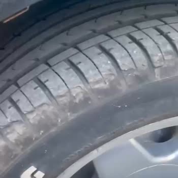 İki Ayda Parçalanan Lastikler Ve Satıcı İlgisizliği