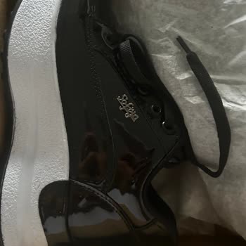 Kajal Ayakkabı Küçük Gelen Ürün Ve Yetersiz Müşteri Hizmeti