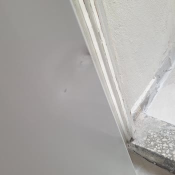 Yeni Alınan Buzdolabında Çizik Sorunu Ve Yetersiz Çözüm