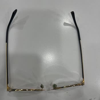 Gözlüğümün Tamiri Sonrası Metal Parça Kopuk Çıktı Muhatap Bulamıyorum
