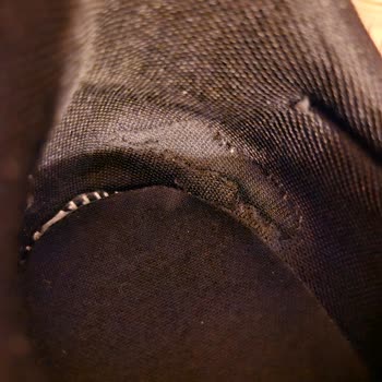 İki Ayda Yırtılan Ayakkabıya Ret Cevabı Mağduriyetimi Artırdı