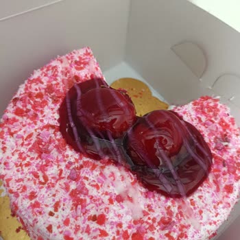 Bayat Pasta Ve Yetersiz Müşteri Hizmetleri