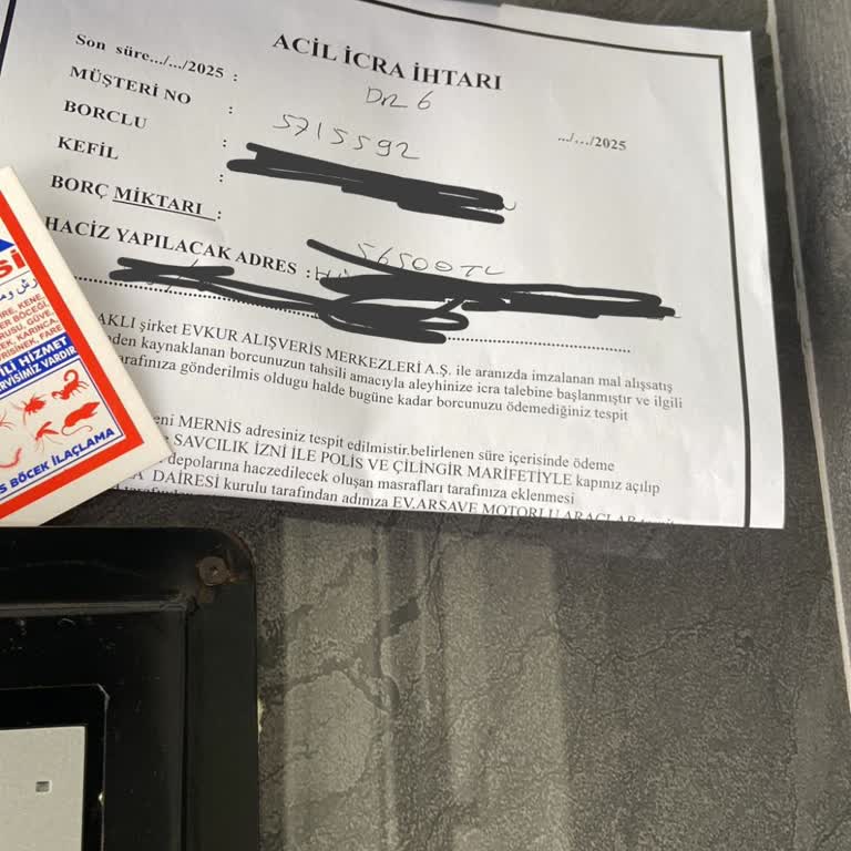 İcra Tebligatının Apartman Panosuna Asılmasıyla Kişisel Hak İhlali