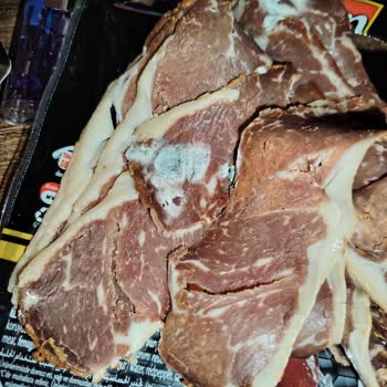 Sultan Et ve Gıda Küflü Pastırma Şoku: Premium Ürün Hayal Kırıklığı