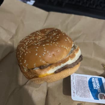 Burger King'den Küçük Ve Yetersiz Big King Hayal Kırıklığı