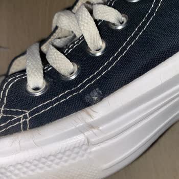 Kısa Sürede Patlayan Converse Ayakkabı İçin İki Kez Ret Cevabı Aldım, Mağdur Oldum