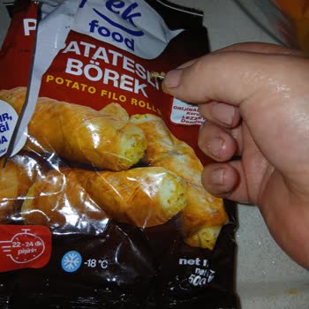 Pek Food Patatesli Börekte Çivi Çıkması Nedeniyle Yaşanan Güven Sorunu