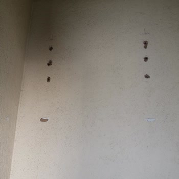 Kaira Klima Kurulum Ekibinin Dikkatsizliği Nedeniyle Bina Cephesine Zarar Verildi