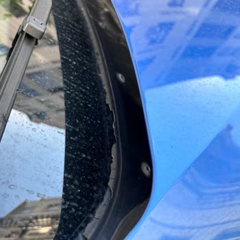 BMW F30 Ön Cam Fitilindeki Kronik Sorun İçin Ücretsiz Değişim Talebi