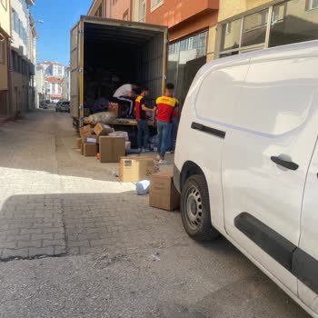 Kargo Paketlerine Uygunsuz Davranış Ve Hizmette Düşük Standart