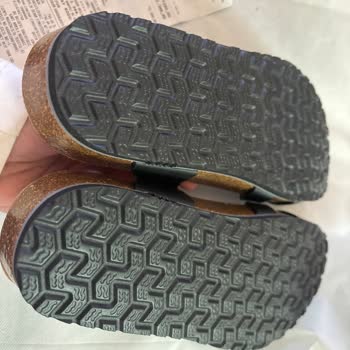 Ceyo Mağazalarında Sandaletten Mağduriyet Ve İlgisiz Personel