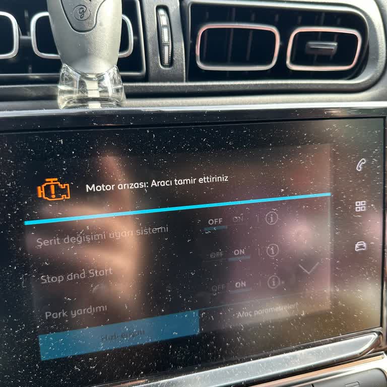 Citroen C3'te Tekrarlayan Motor Yağ Basıncı Uyarısı Ve Yetersiz Servis Deneyimi