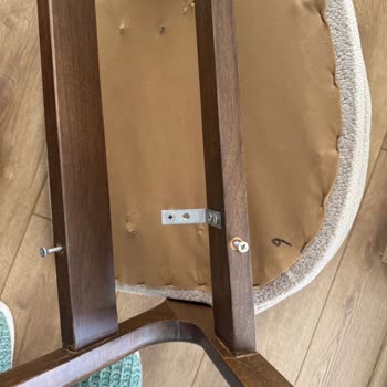 Teleset Mobilya'dan Alınan Sandalye Takımında Ergonomik Sorun Ve Teslimat Gecikmesi