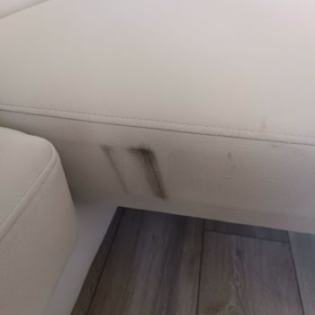 Hasarlı Ve Kirli Koltuk Teslimatı Sonrası İletişim Sorunu Yaşadım