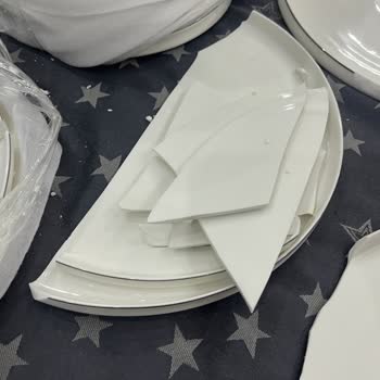 Kırık Ürün, Uzayan Teslimat: Karaca'dan Çeyiz Hayal Kırıklığı