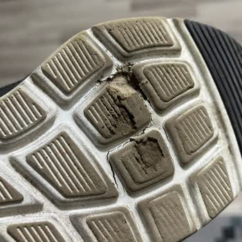 Skechers Ayakkabıda Erken Yıpranma Ve Üretim Hatası İddiası