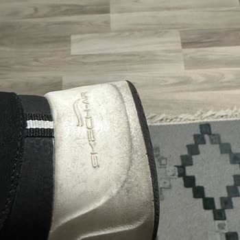 Skechers Ayakkabıda Erken Yıpranma Ve Üretim Hatası İddiası