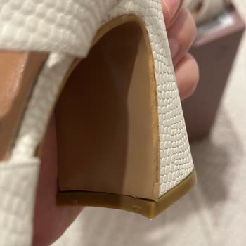 Kusurlu Ürün Satışı Ve Mağduriyet: Derimod'dan Aldığım Ayakkabı Ve Kemer Defolu Çıktı