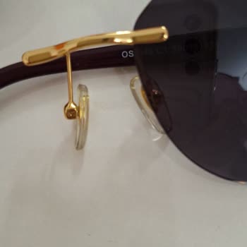 Aldığım Gözlüğün Burunluk Kısmı Kırıldı, Firma Destek Olmadı