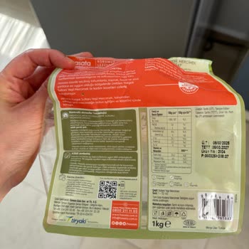 Böceklenmiş Yeşil Mercimek Ve İlgisiz Müşteri Hizmeti