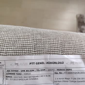 Sıfır Kutulu Telefon Çizik Çıktı, Teşhir Ürün Şüphesi Yaşadım