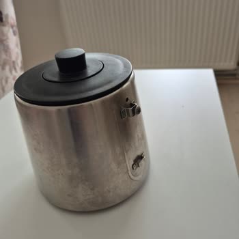 Çay Makinesi Sapı Kırıldı, Güvenlik Riski Oluştu