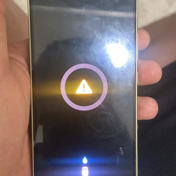 Samsung Galaxy A54 5G'de Sürekli Nem Uyarısı Ve Şarj Sorunu