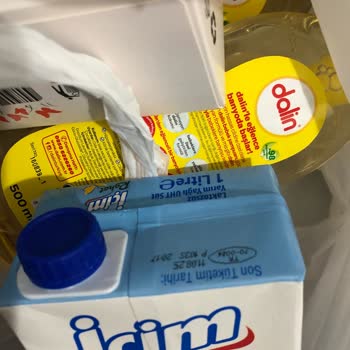 Siparişimde Şampuan Süt Ürünlerinin Üzerine Dökülmüş