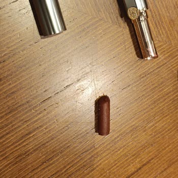 Kiko Mağazasından Aldığım Ruj İkinci Kullanımda Yerinden Çıktı