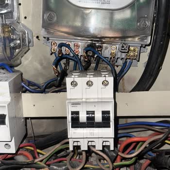 17 Saatlik Elektrik Kesintisi: Ticarethane Mağduriyeti