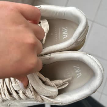 Aldığım Ayakkabıların Tabanı Kısa Sürede Çöktü, Müşteri Desteği Yetersiz Kaldı