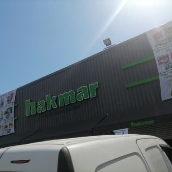 Hakmar Mağazasında Sağlıksız Kuruyemiş Reyonları Ve İlgisiz Personel